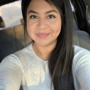 Meet your Posher, Vanessa